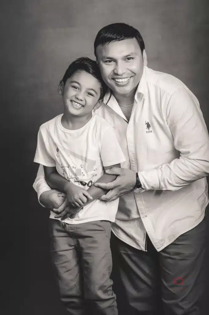 Discover top-rated family photographers near me for stunning portraits